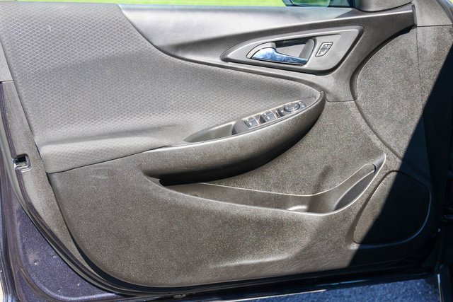 Used 2023 Dark Ash Metallic Chevrolet LT image 10