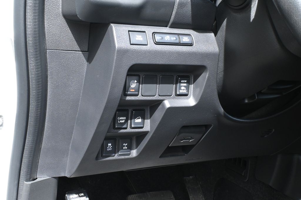 2023 Nissan Frontier PRO-4X photo 23