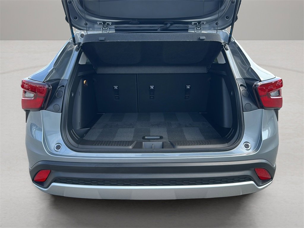 2024 Chevrolet Trax LT photo 17