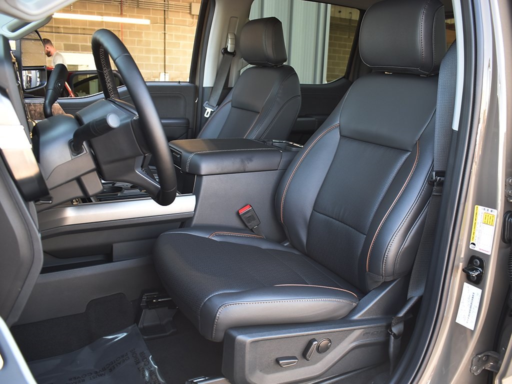 2026 Ford F-250 Lariat photo 5