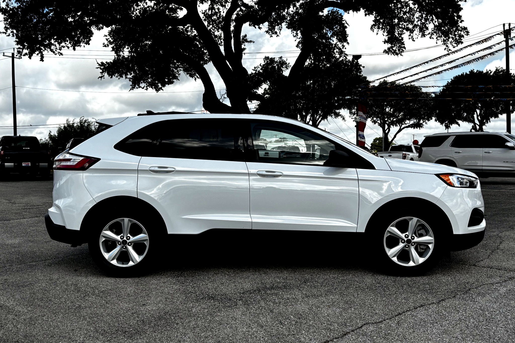 2024 Ford Edge SE photo 4