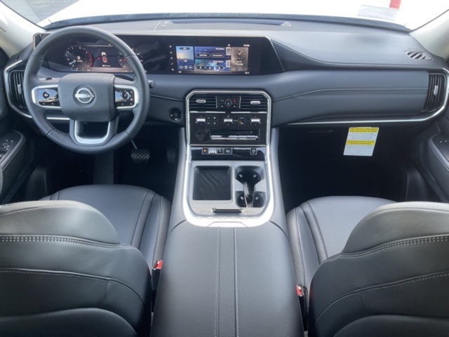 2025 Nissan Armada SV photo 13
