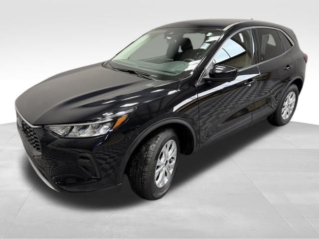 2023 Ford Escape Active's photo