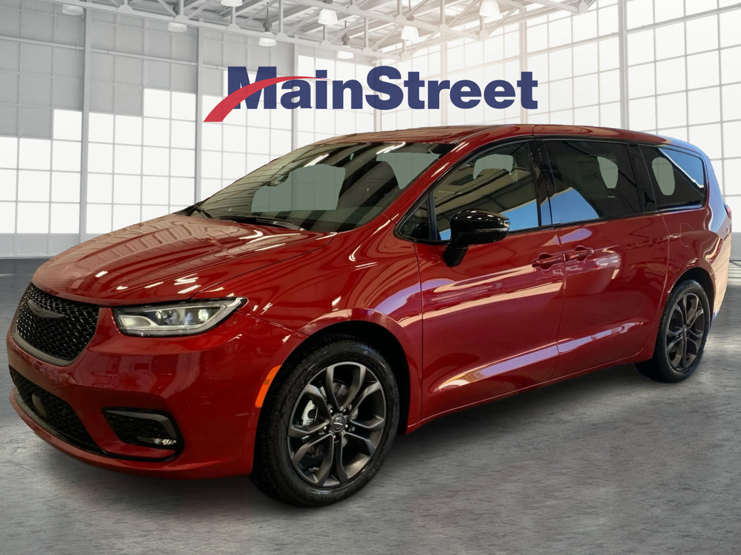 2026 Chrysler Pacifica Select's photo