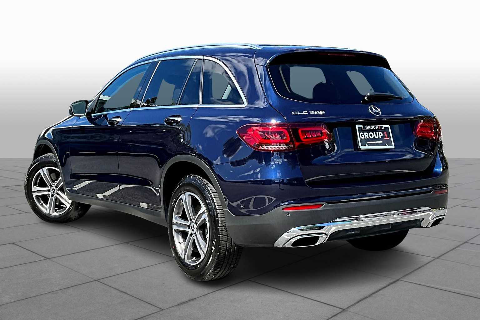 2021 Mercedes Benz GLC 300 photo 11