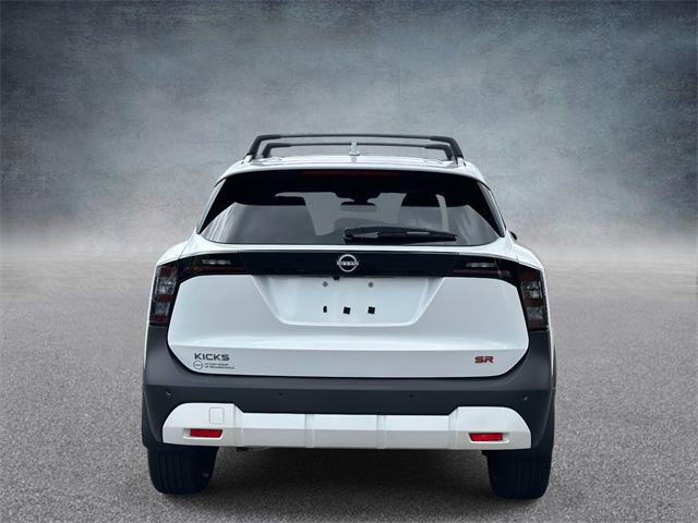 2025 Nissan Kicks SR photo 3