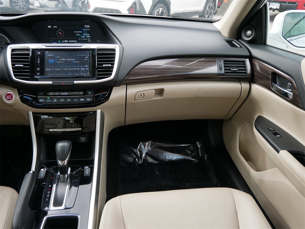 2017 Honda Accord EX-L photo 10