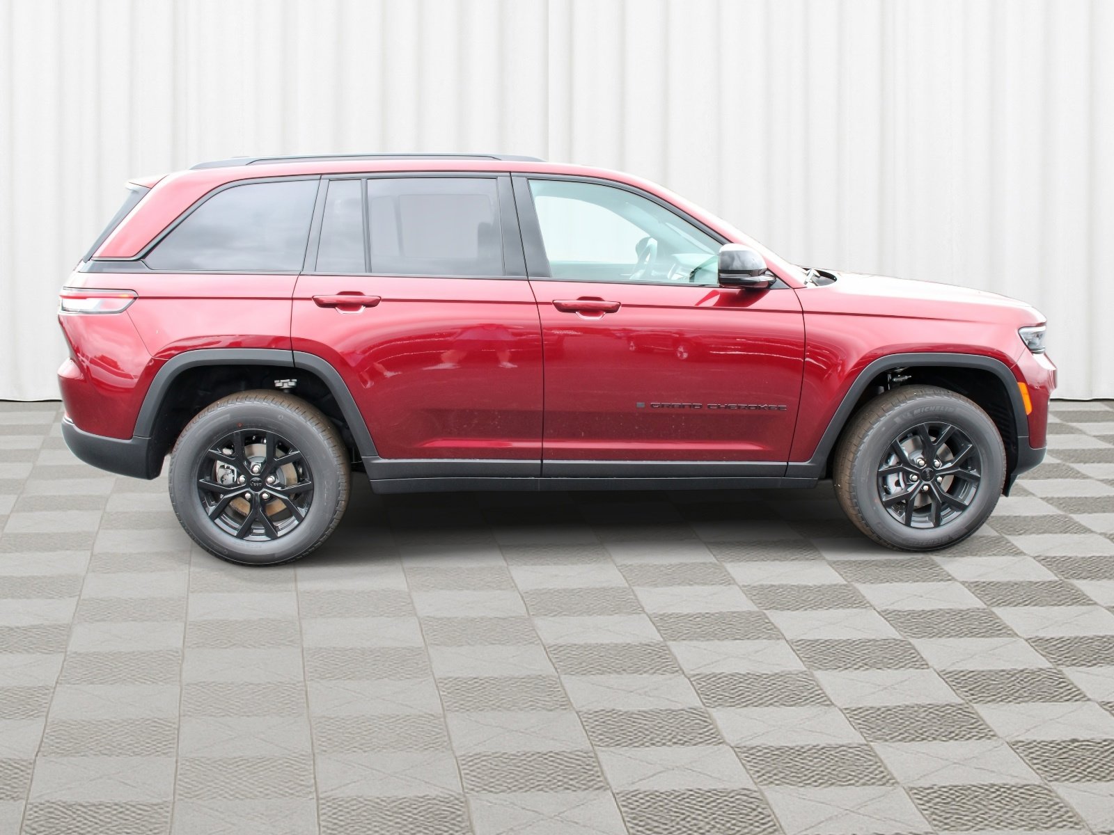 2025 Jeep Grand Cherokee Altitude X photo 4
