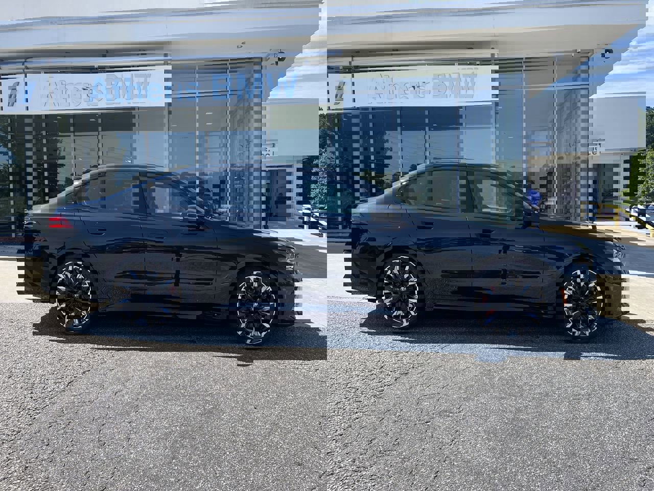 2026 Bmw 550e xDrive photo 9