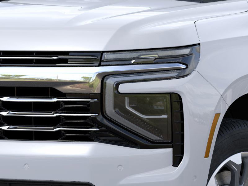 2025 Chevrolet Suburban LT photo 9