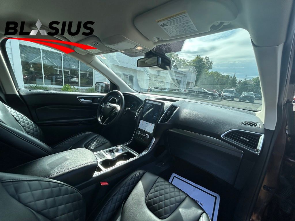 2023 Ford Edge Titanium photo 22