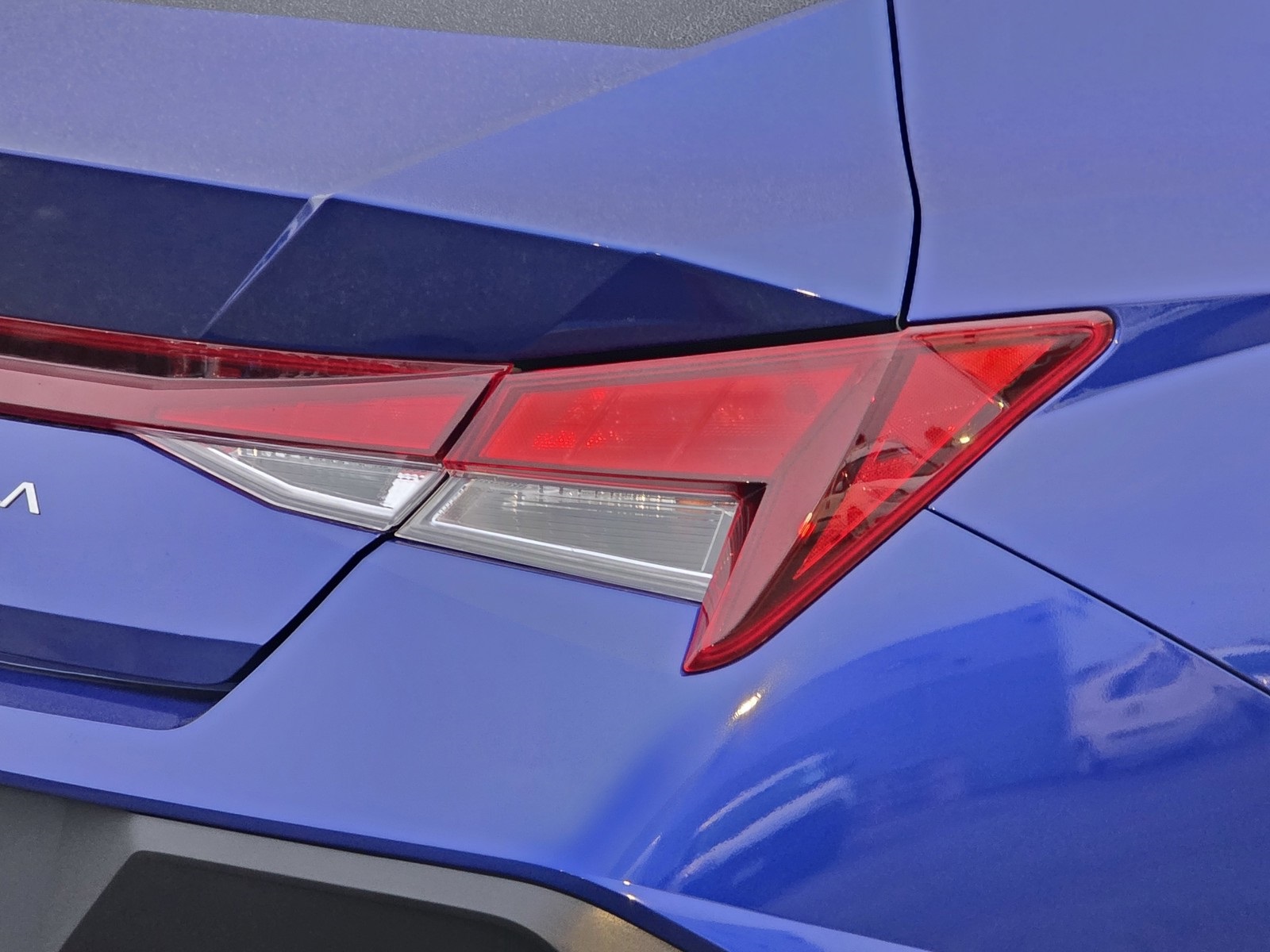 2024 Hyundai Elantra SEL photo 10