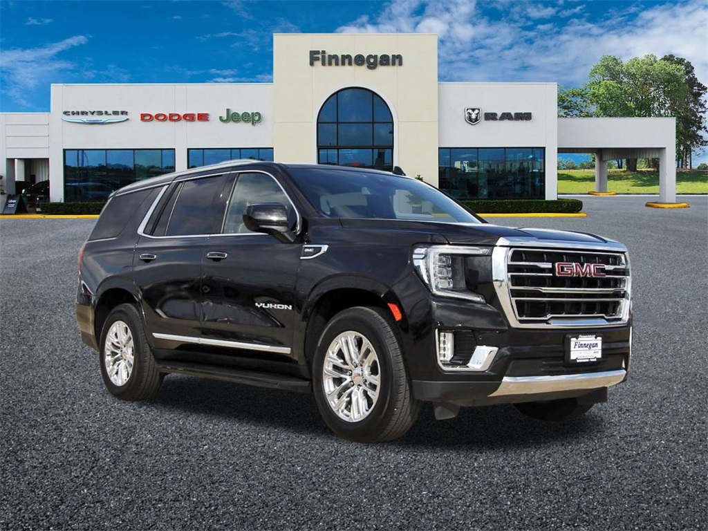 2023 GMC Yukon SLT's photo