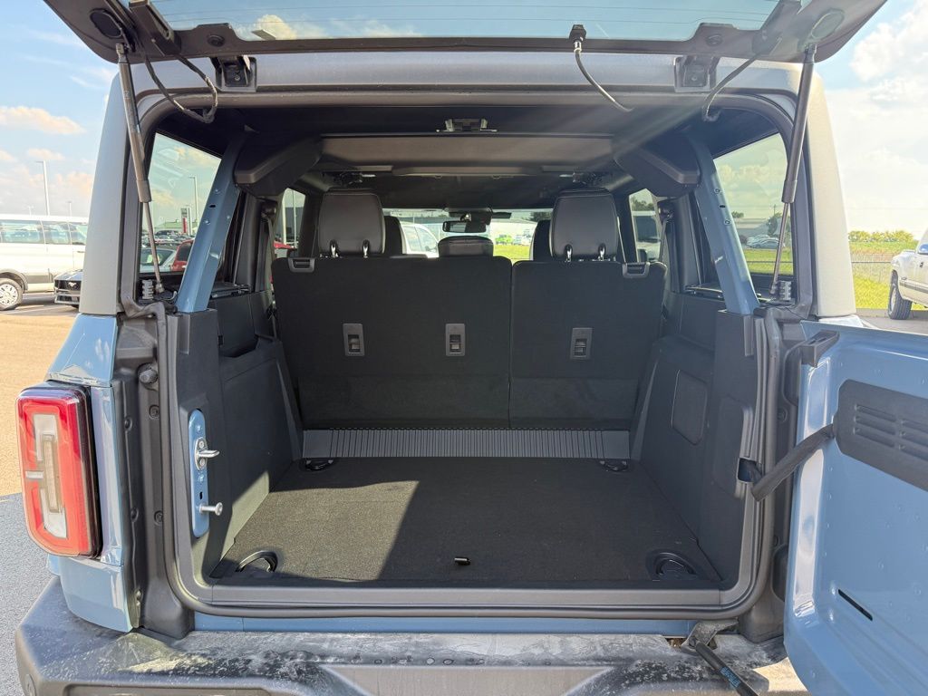 2025 Ford Bronco Outer Banks photo 18