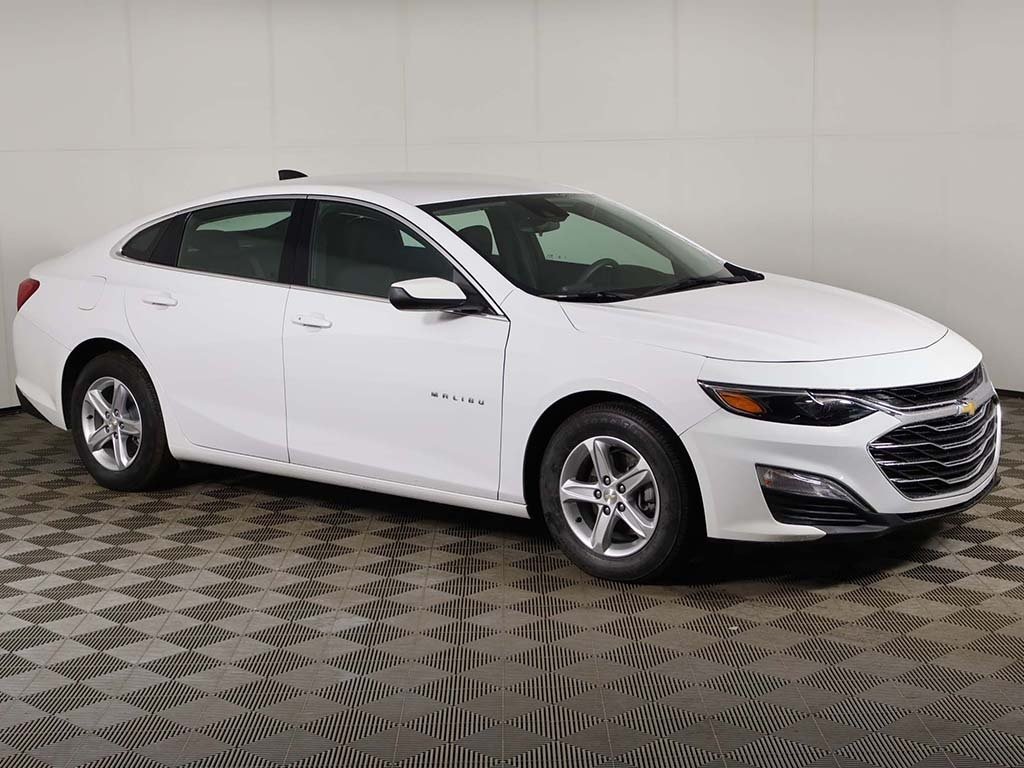 Used 2023 Chevrolet Malibu 1FL with VIN 1G1ZC5STXPF195625 for sale in Ewing Township, NJ