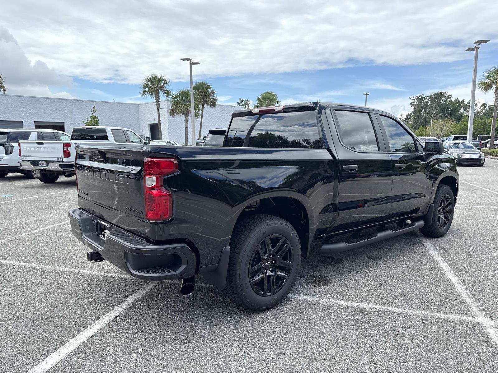 2026 Chevrolet Silverado 1500 Custom photo 2
