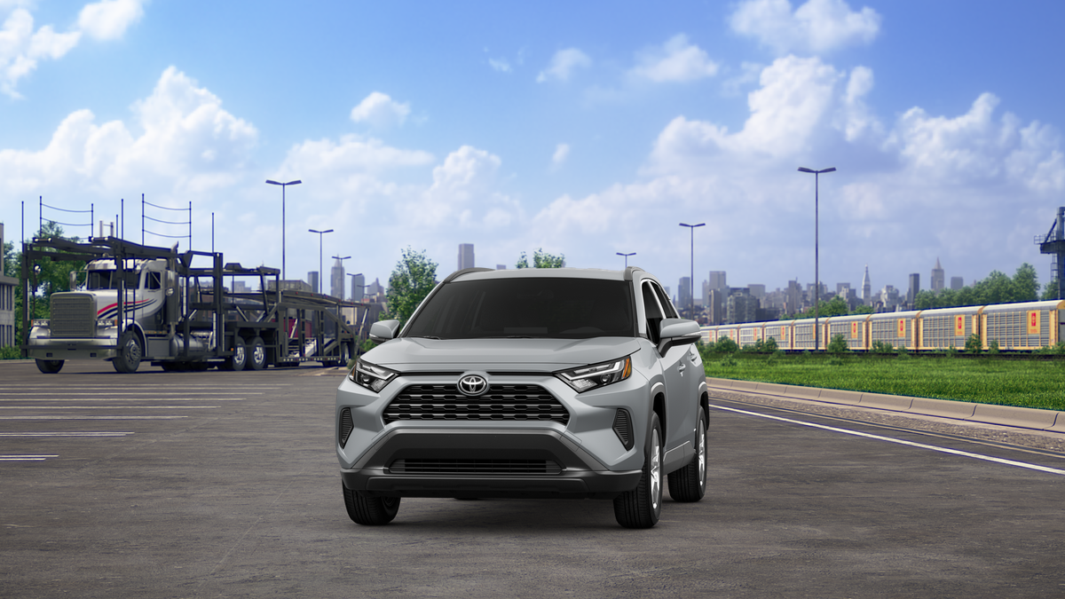 2025 Toyota RAV4 Hybrid XLE photo 18
