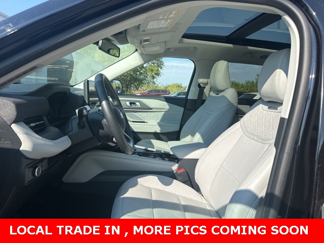2025 Ford Explorer Platinum photo 21
