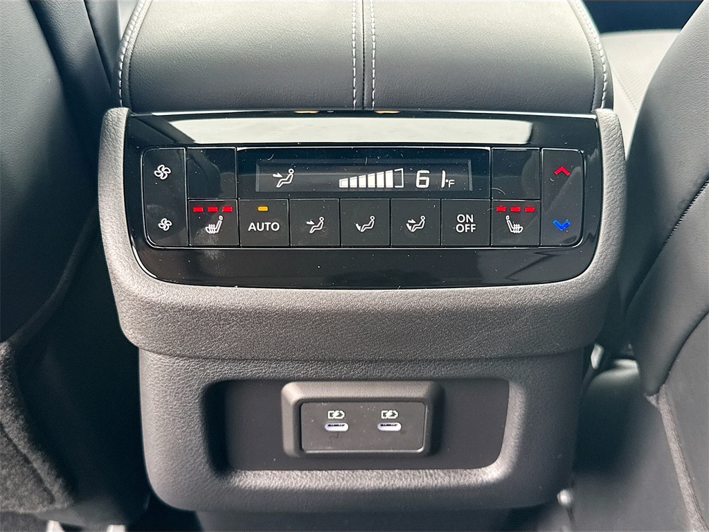 2026 Infiniti QX60 Luxe photo 27