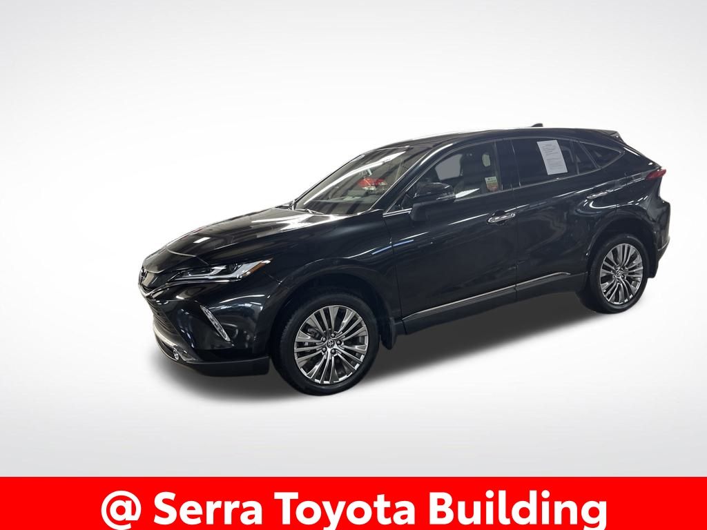 2022 Toyota Venza Limited's photo