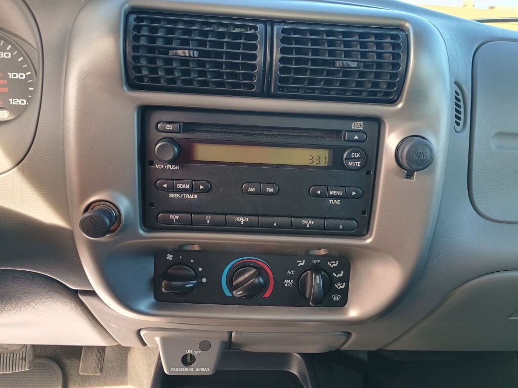 2005 Ford Ranger XLT photo 14