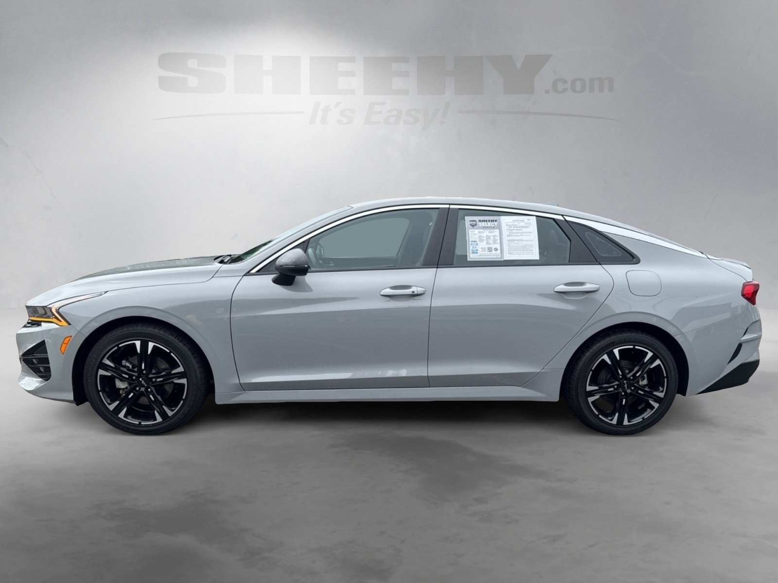 2024 Kia K5 GT-Line photo 13