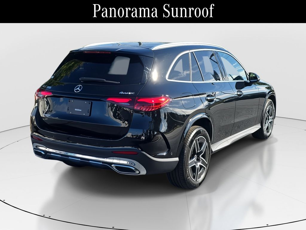 2025 Mercedes Benz GLC 300 4MATIC photo 3
