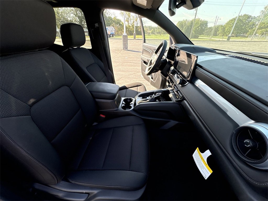 2026 Chevrolet Colorado LT photo 24