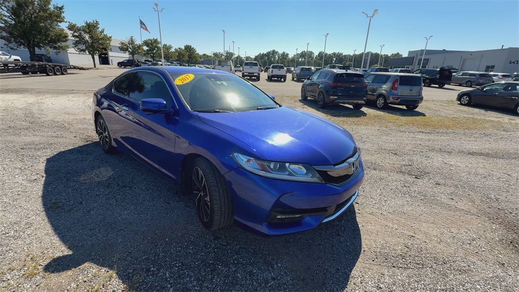 2017 Honda Accord EX-L V6 photo 2