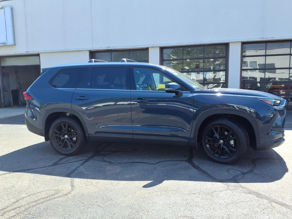 2024 Toyota Grand Highlander Platinum photo 4
