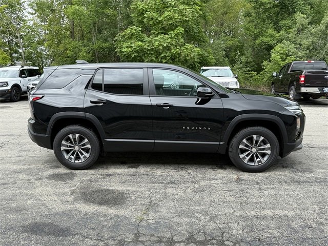 2026 Chevrolet Equinox LT photo 3