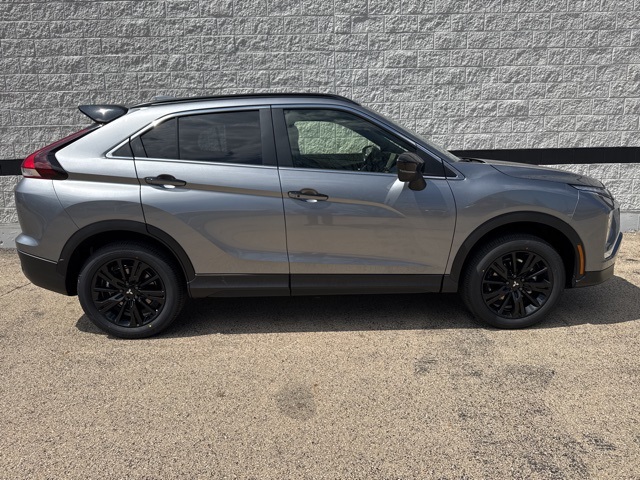 2025 Mitsubishi Eclipse Cross SEL photo 2