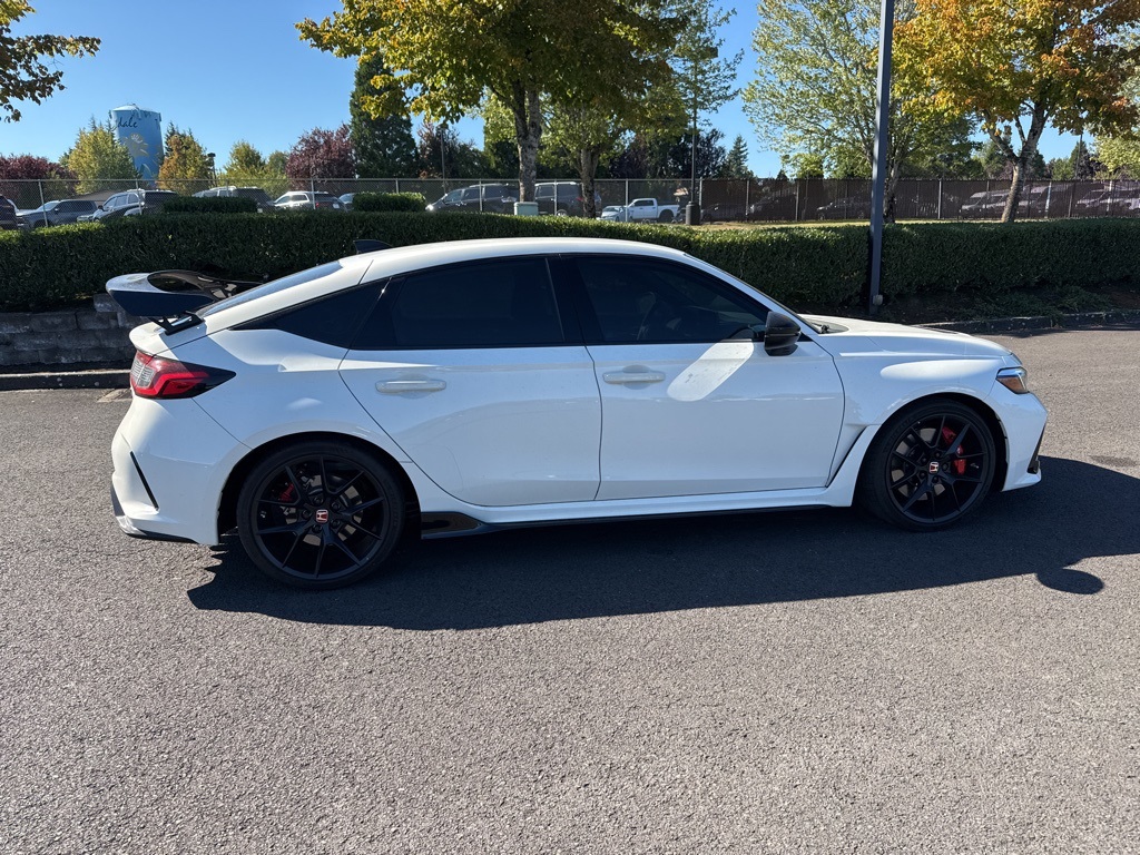 2024 Honda Civic Hatchback photo 6