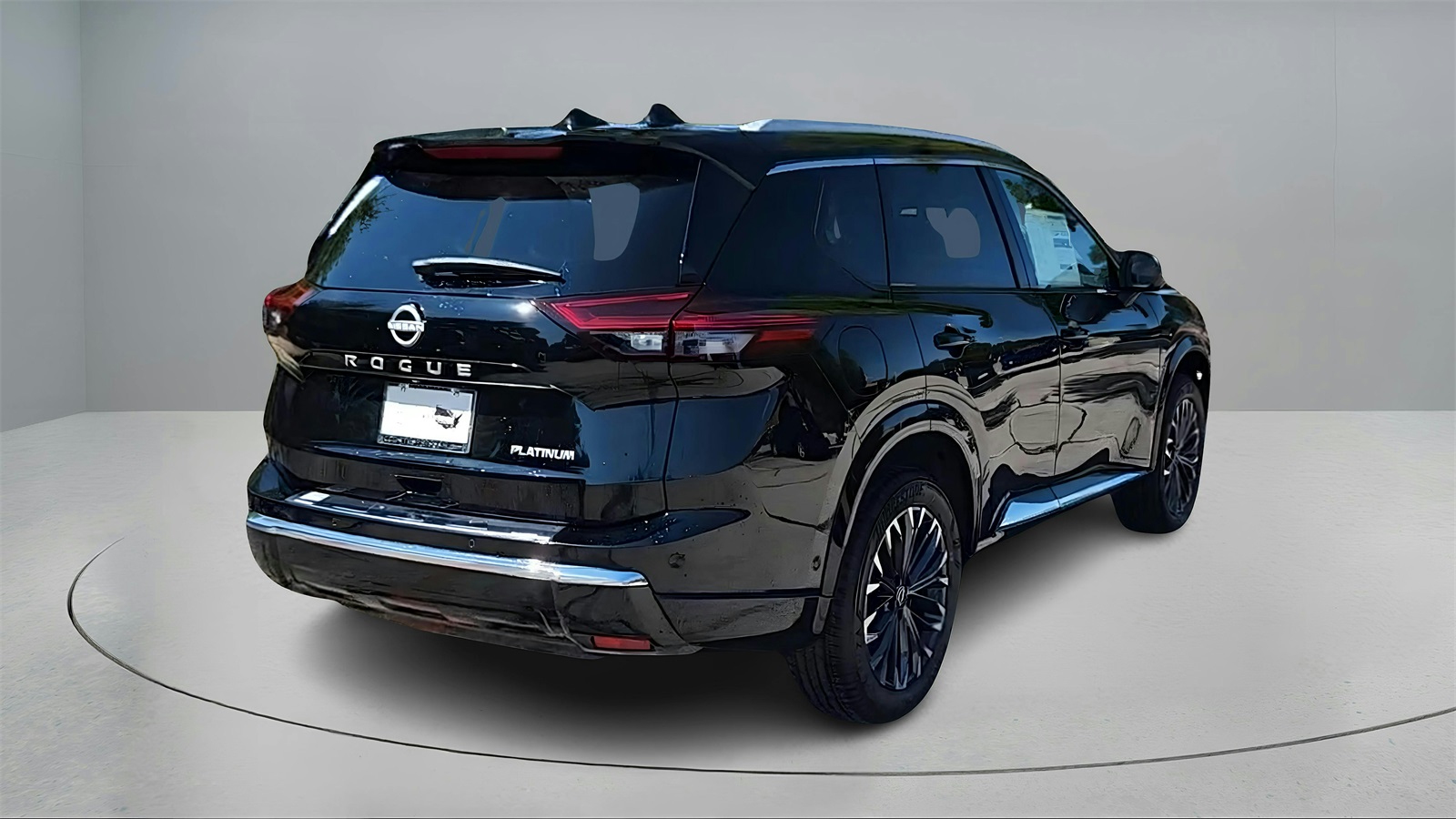 2025 Nissan Rogue Platinum photo 4