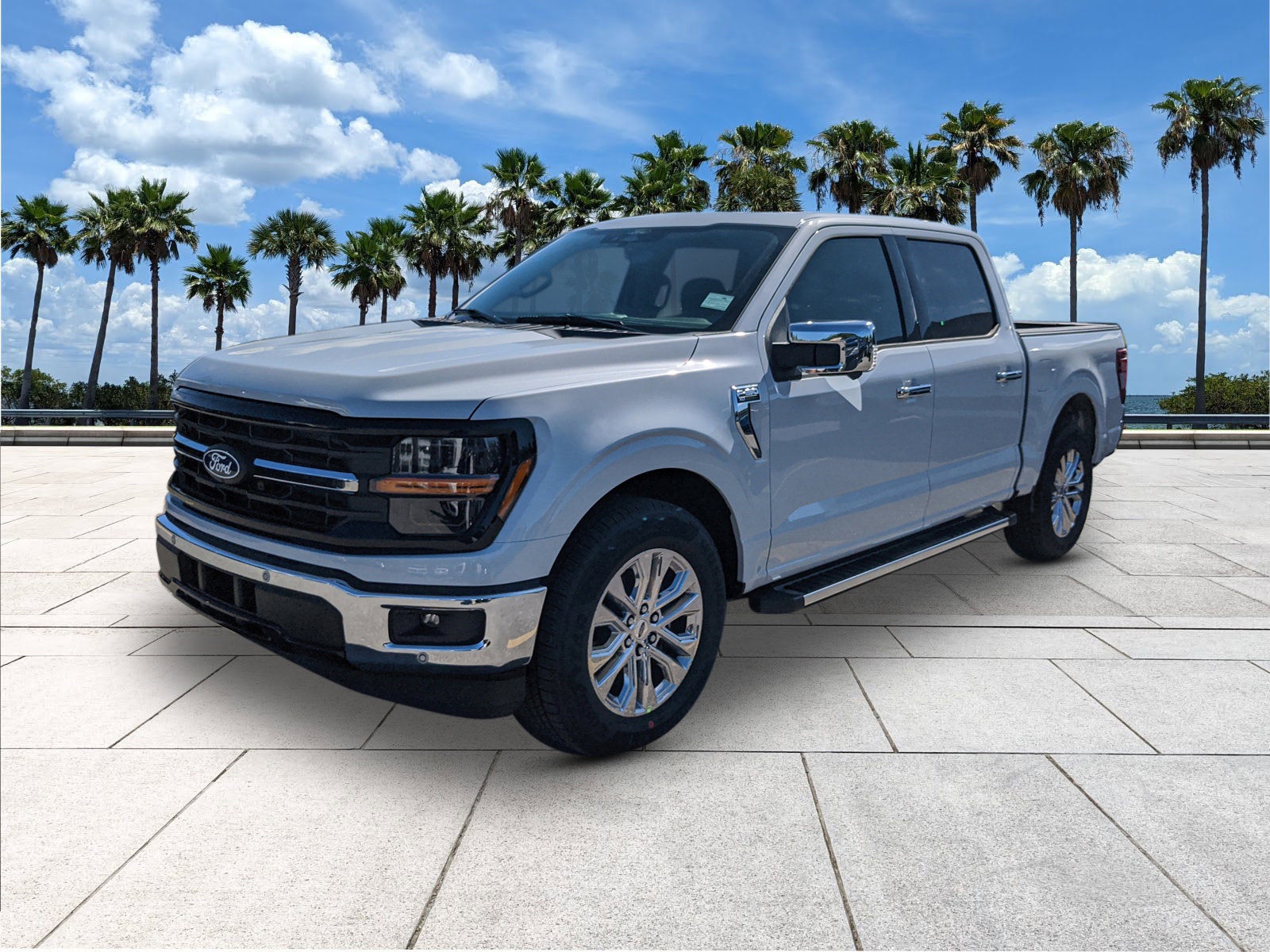 2025 Ford F-150 XLT photo 4