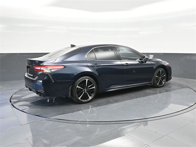 2019 Toyota Camry XSE photo 10