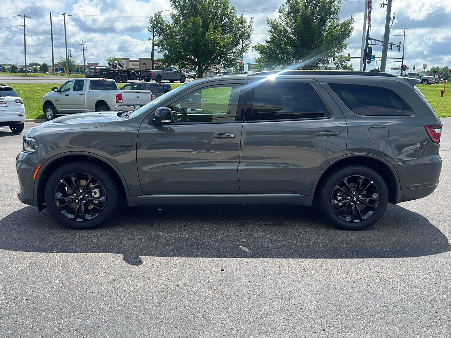 2025 Dodge Durango R/T Premium photo 4