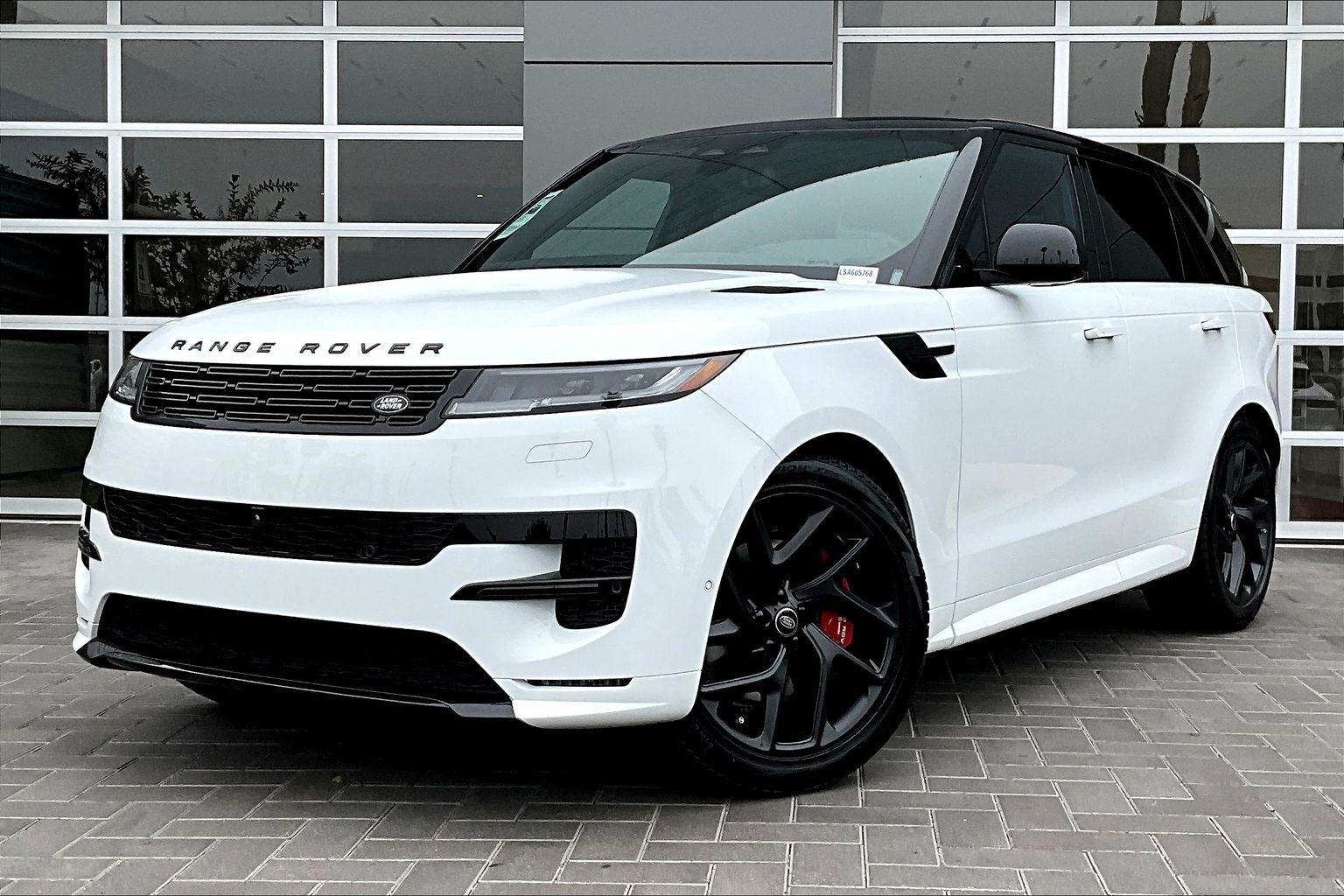 2025 Land Rover Range Rover Sport Dynamic SE's photo