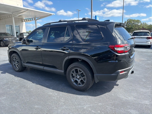 2025 Honda Pilot TrailSport photo 5