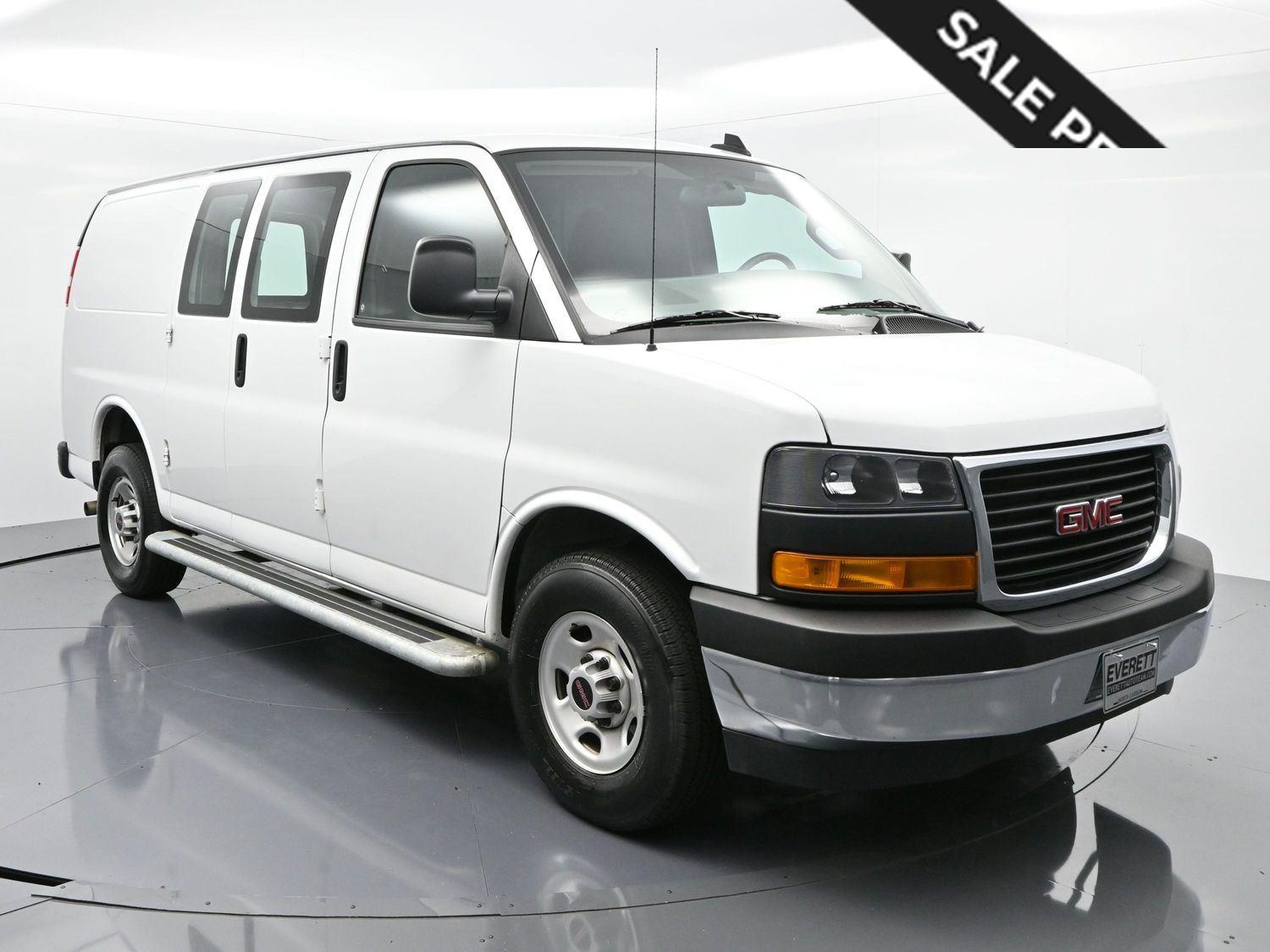 2024 GMC Savana Cargo Work Van's photo