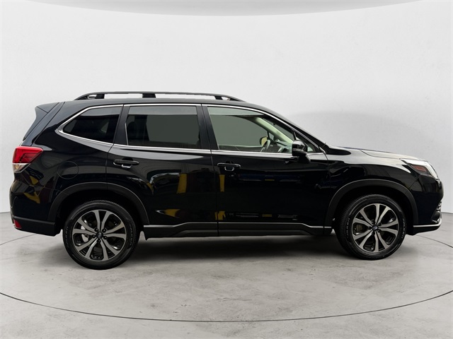 2023 Subaru Forester Limited photo 5