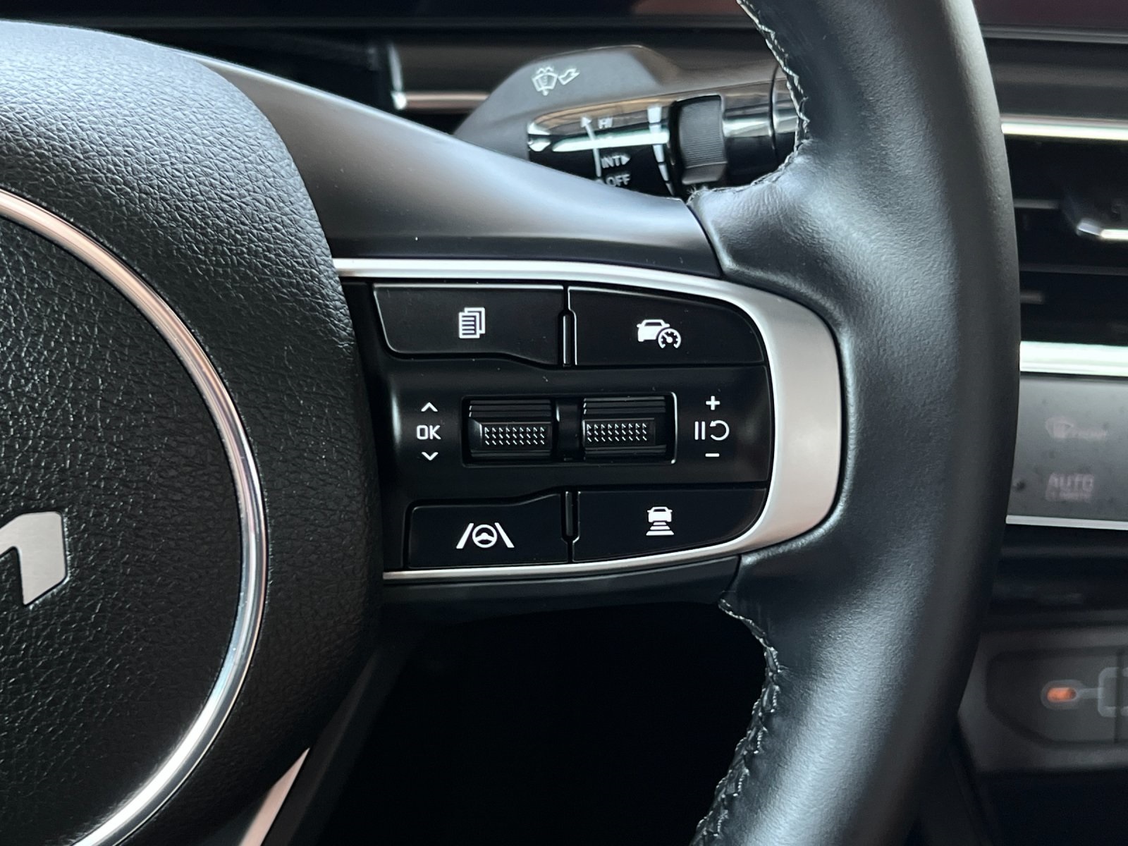 2026 Kia K5 GT-Line photo 27