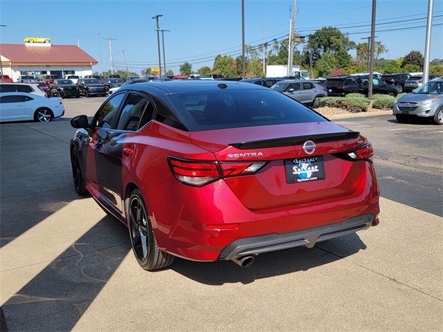 2022 Nissan Sentra SR photo 6