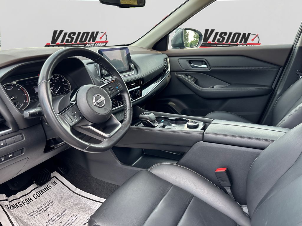 2023 Nissan Rogue SL photo 9