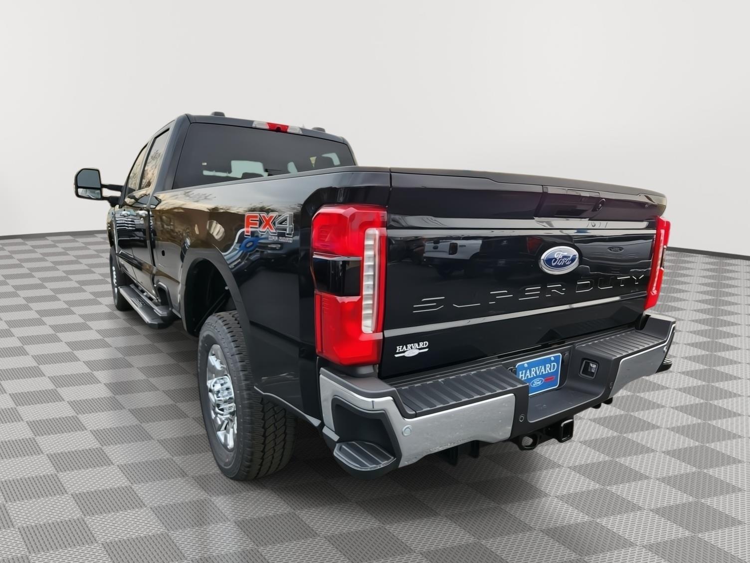 2026 Ford F-350 Lariat photo 4
