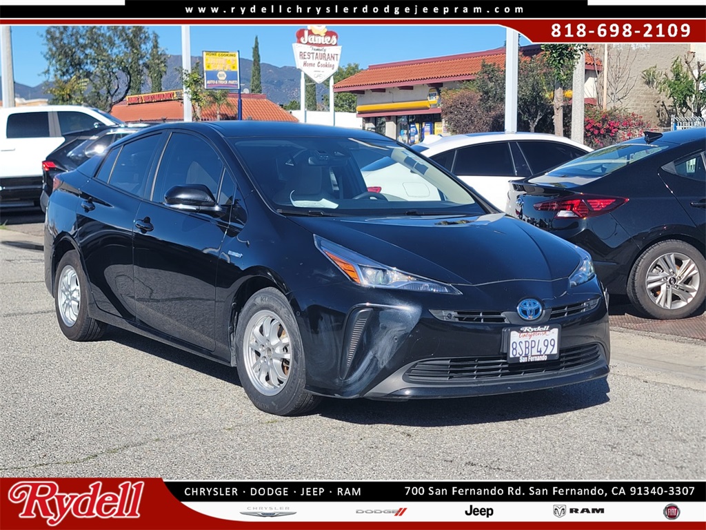 2020 Toyota Prius LE's photo