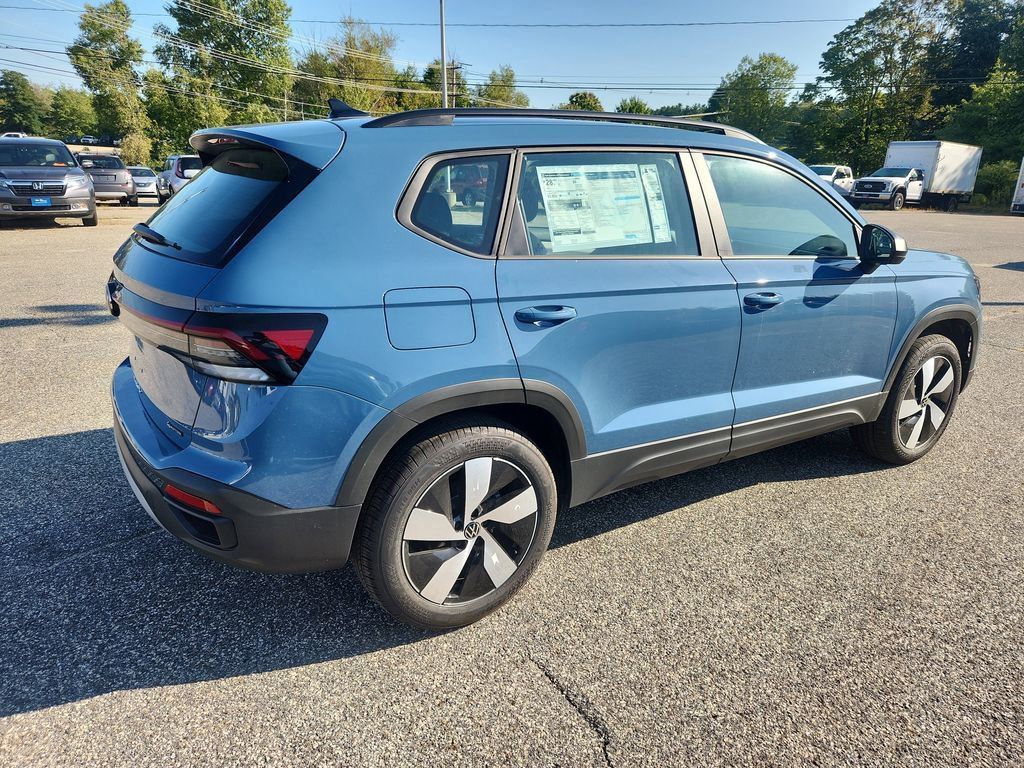 2025 Volkswagen Taos S photo 4