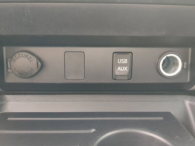 2016 Toyota Tundra SR5 photo 18