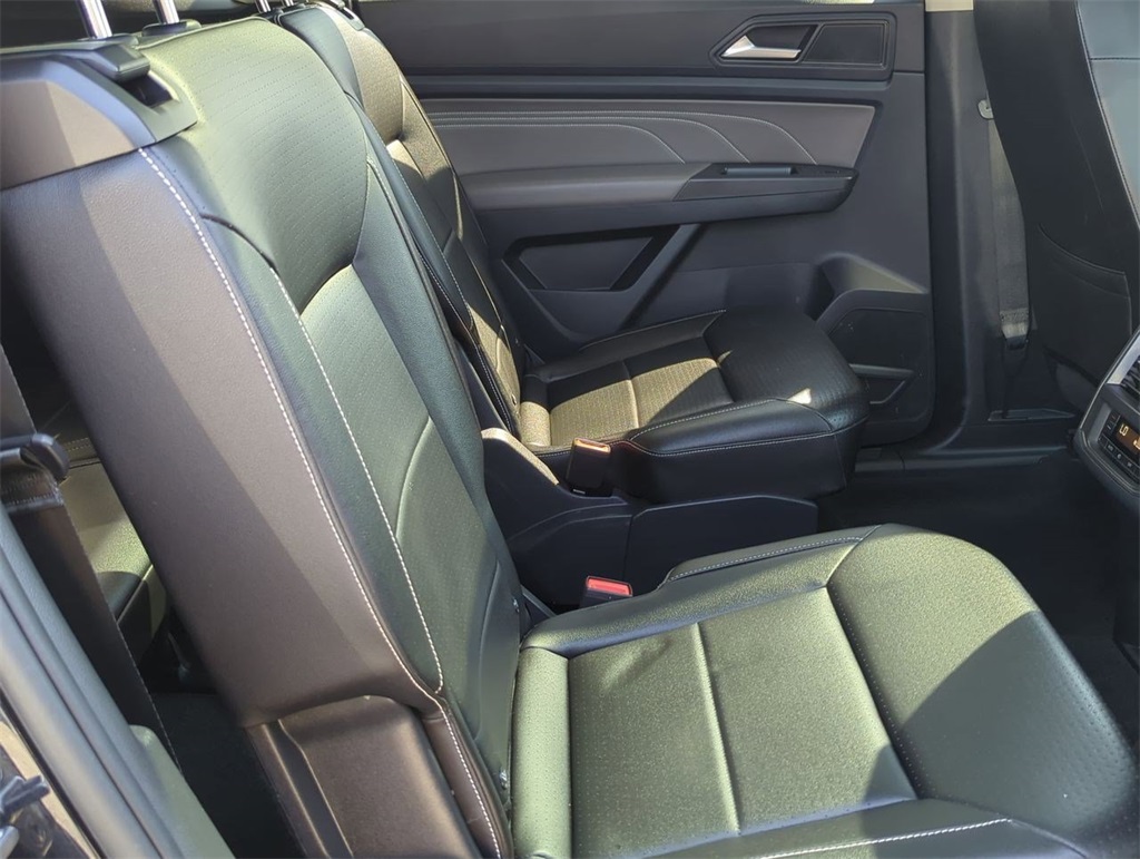 2022 Volkswagen Atlas V6 SEL R-Line photo 22