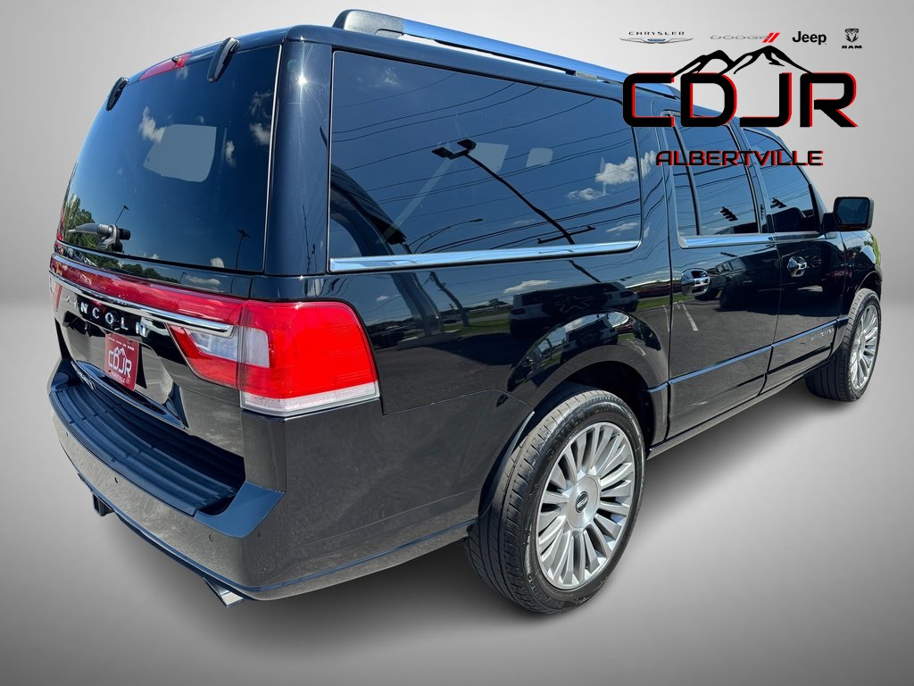 2017 Lincoln Navigator L Reserve photo 4